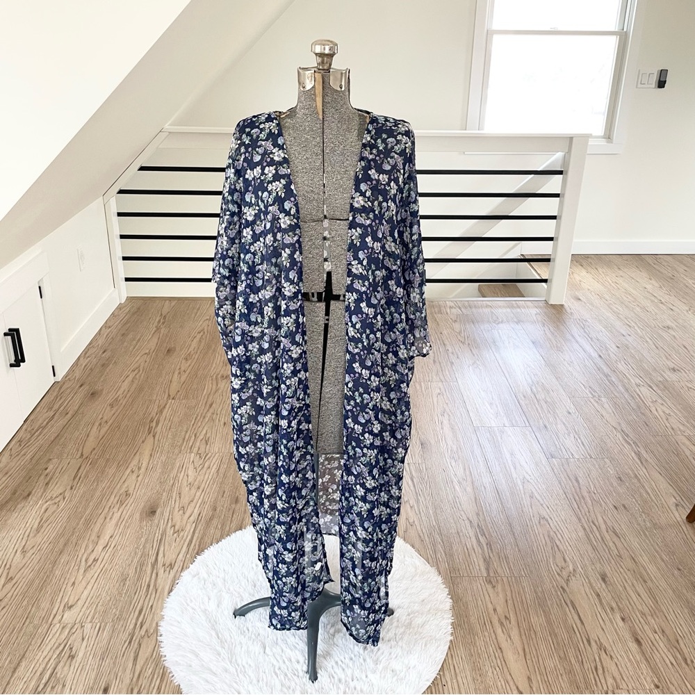 NWT LC Lauren Conrad, blue and purple duster, kimono beach cover-up floral print - Picture 3 of 9